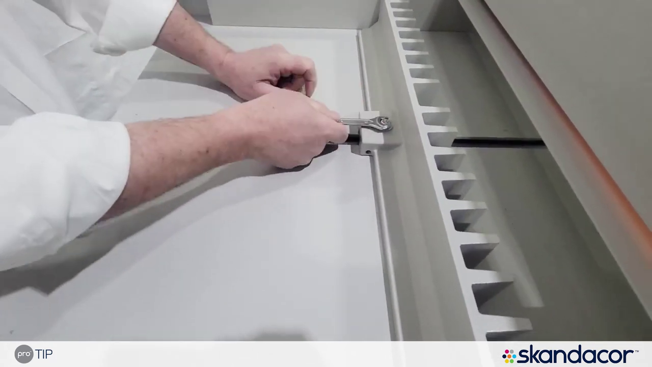 Why your guillotine isn't cutting square Skandacor